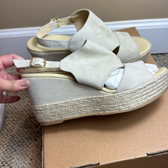 NWOT - CORDANI, Elenor - Beige Suede Sling Back Espadrille - Size 41 (9.5/10 US) - Picture 2 of 16